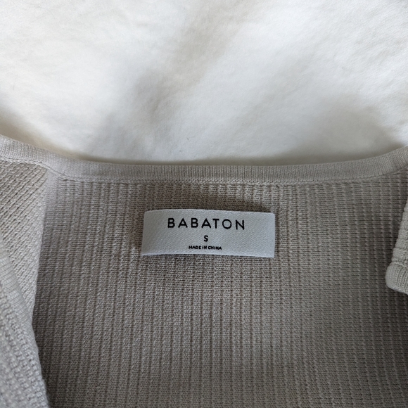 Aritzia Babaton Square neck Sculpt Knit Cropped Tank - Picture 3 of 3